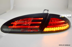 LED R�ckleuchten Seat Leon 1P 05-09 black/smoke LED Blinker
