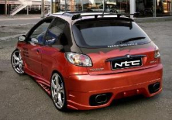 VW Polo 9N Heckfl�gel im Japan Style