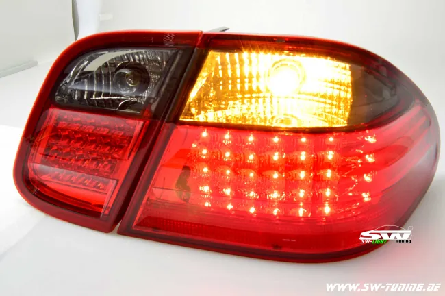 SW-Light LED Rückleuchten für Mercedes Benz CLK W208 06/97-02 red/black