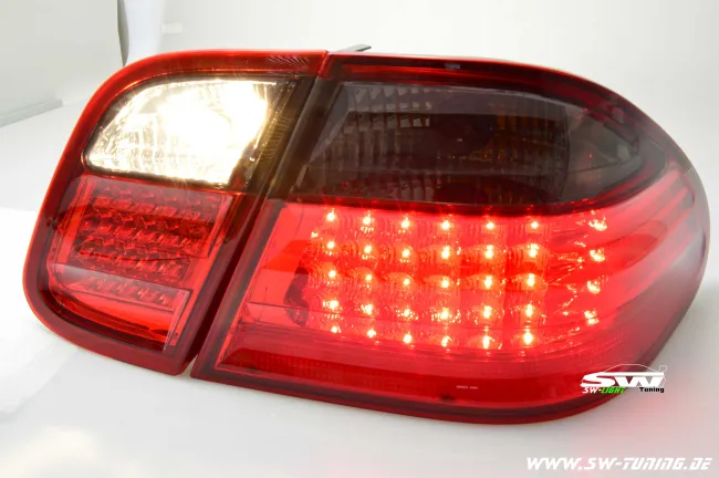 SW-Light LED Rückleuchten für Mercedes Benz CLK W208 06/97-02 red/black