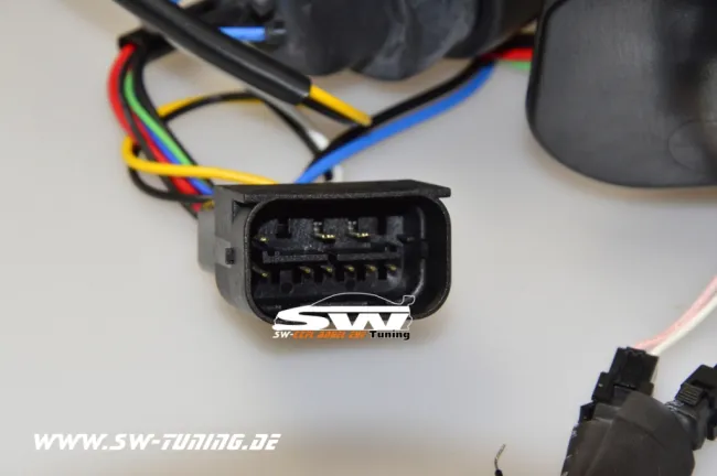 Angel Eye Scheinwerfer passend für 3er BMW E90/E91 05-09 Highpower-Standlichtringe black