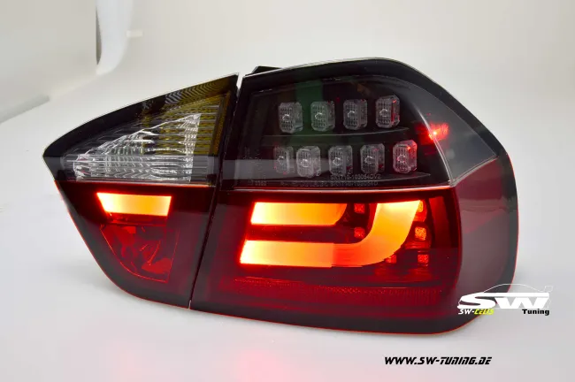SWCeli LED Rückleuchten passend für 3er BMW E90 Limo 05-08 red/black/clear Lightbar
