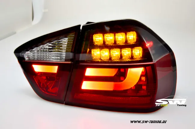 SWCeli LED Rückleuchten passend für 3er BMW E90 Limo 05-08 red/black/clear Lightbar