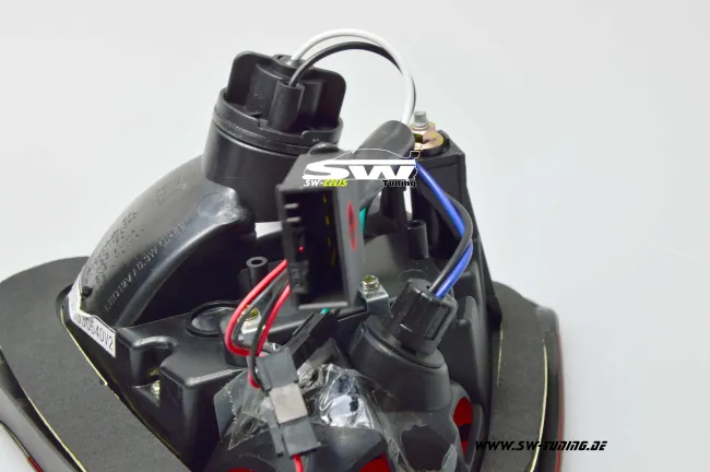 SWCeli LED Rückleuchten passend für 3er BMW E90 Limo 05-08 red/black/clear Lightbar