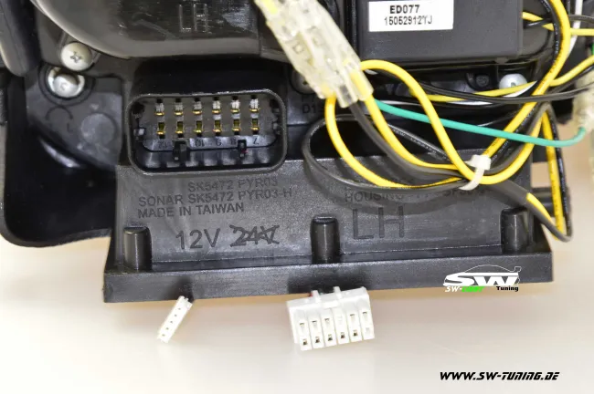 SW-Light Xenon headlights suitable for Porsche Cayenne I 955 9PA 02-07 LED positionlight chrome