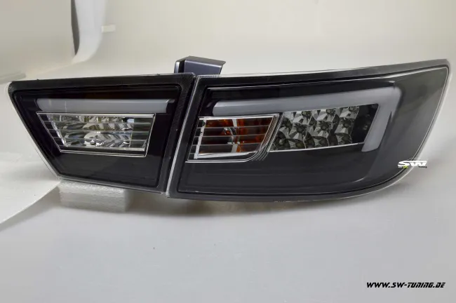 SWCELis LED Rückleuchten für Renault Clio IV 13-17 black 4Türer