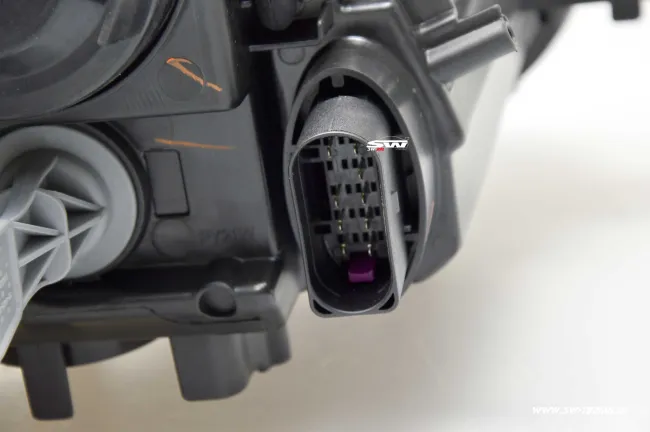 SW-DRL headlights suitable for VW Touran GP2 Facelift Type 1T 10-14 LED DRL R87 black