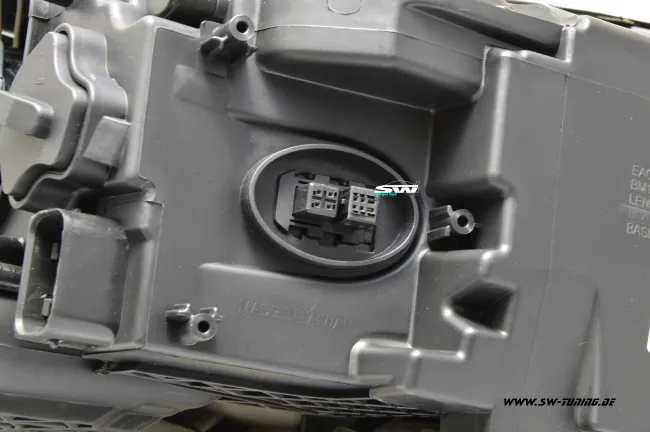 Angel Eye Xenon Scheinwerfer für 5er BMW F10 F11 Lim/Touring 10-13 High LED TFL Standlichtringe black