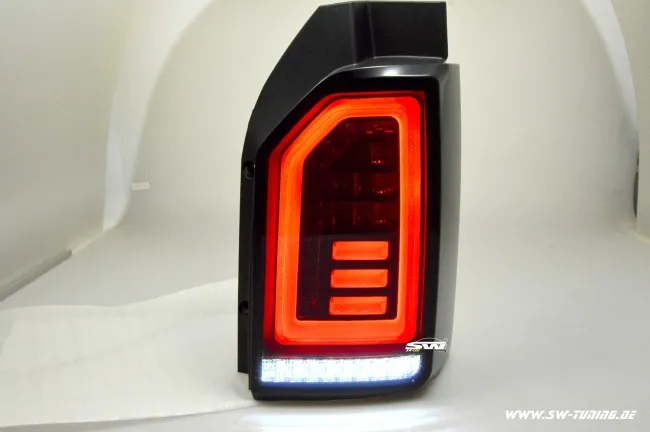 SW-Celi LED Rückleuchten für VW T6 Typ SG 16-20 Black/smoke RED-Lightbar