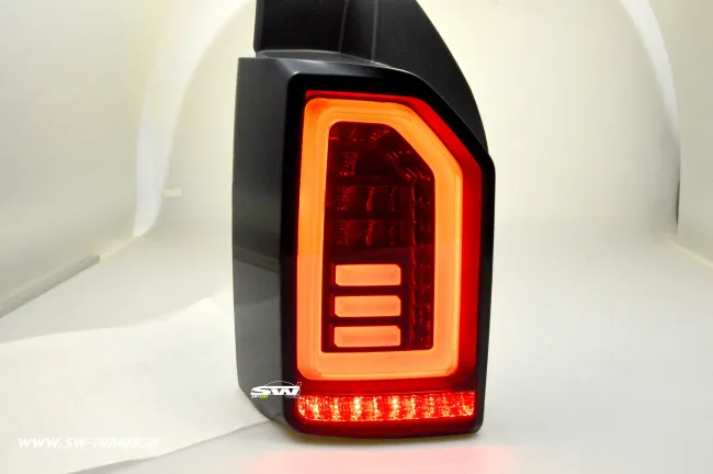 SW-Celi LED Rückleuchten für VW T6 Typ SG 16-20 Black/smoke White-Lightbar