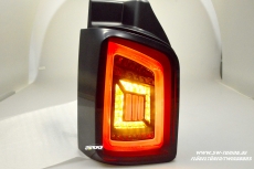 SW-Celi LED Rckleuchten fr VW T5 Typ 7H 7E 03-15 Black/smoke RED-Lightbar fr Flgeltren