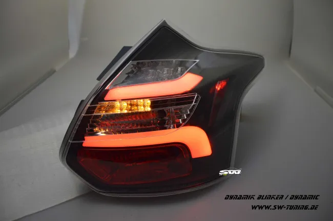 SW-Celi LED Rückleuchten für Ford Focus Mk3 CB8 DYB 11-15 5Türer-Fließheck Lightbar Black