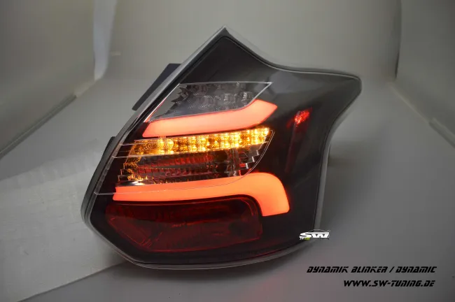 SW-Celi LED Rückleuchten für Ford Focus Mk3 CB8 DYB 11-15 5Türer-Fließheck Lightbar Black