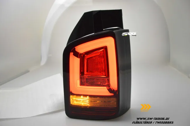 SW-Celi LED Rückleuchten für VW T6 Typ SG 16-20 Flügeltür red/smoke mit Wischblinker
