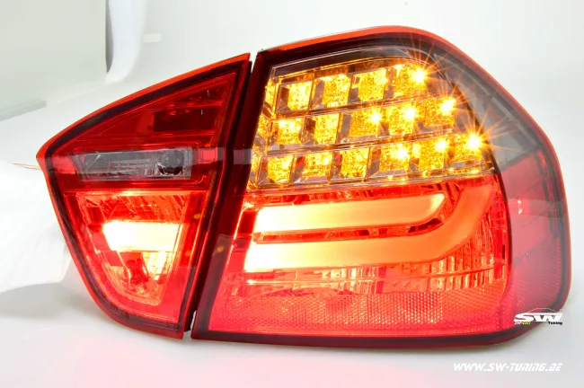 SWCeli LED Rückleuchten für 3er BMW E90 Limo 05-08 red/smoke Lightbar (nicht 335d)