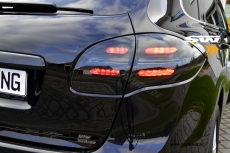 SW-Celi LED Rckleuchten passend fr Porsche Cayenne II 92A 958 11-14 mit LED dynamischer Blinker Black/smoke