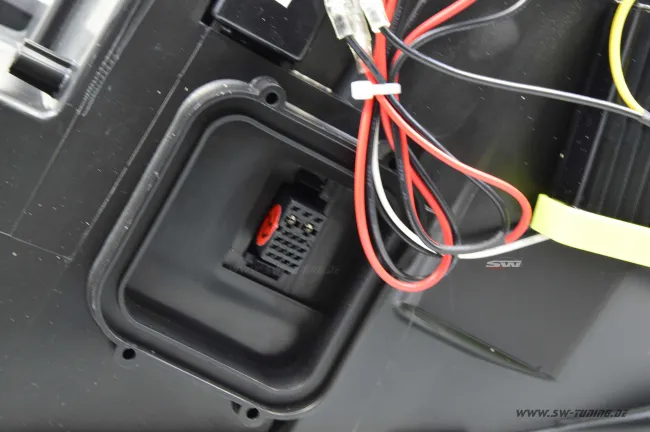 SW-DRLtube Angel Eye Xenon Scheinwerfer passend für 3er BMW E90 E91 09-13 High U-LED-DRL Black mit AFS