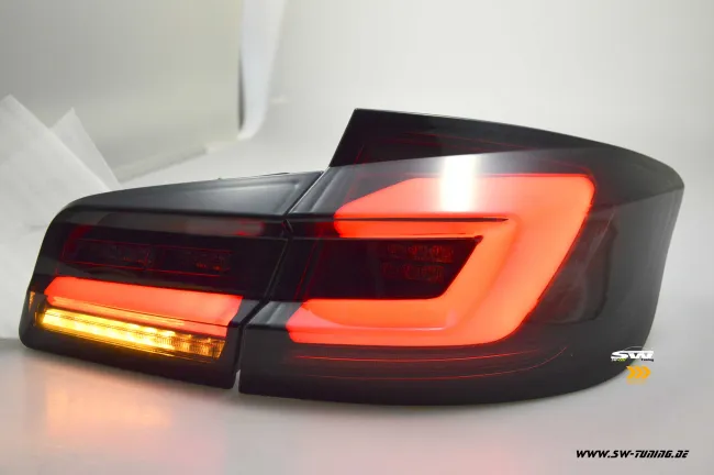 SW-Celi LED Rückleuchten für BMW 5er F10 Limousine 4Türer 10-17 black/smoke Lightbar Wischblinker