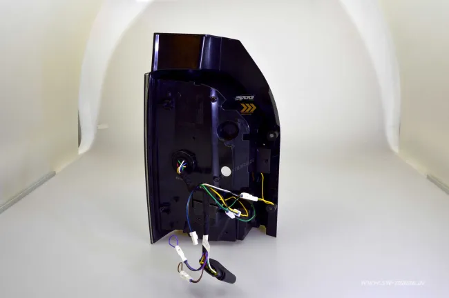 SWCeli LED Rückleuchten passend für VW T6 / T6.1 16-24 Black/smoke mit Wischblinker Upgrade