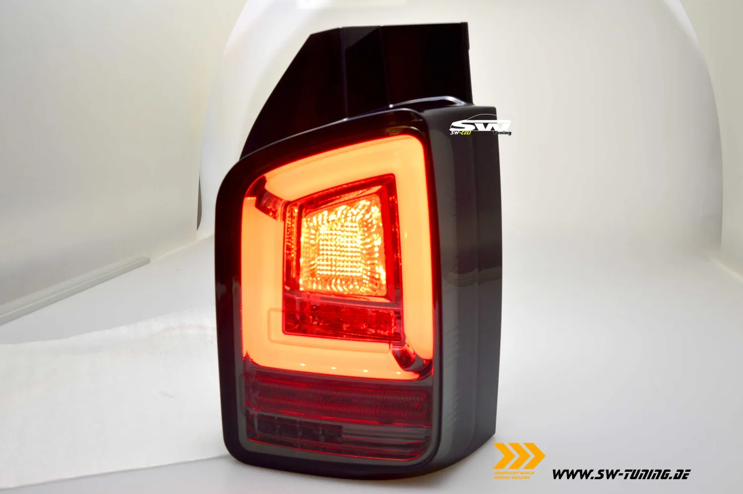 SW-Celi LED Rückleuchten für VW T6 Typ SG 16-20 Flügeltüren smoke mit ...